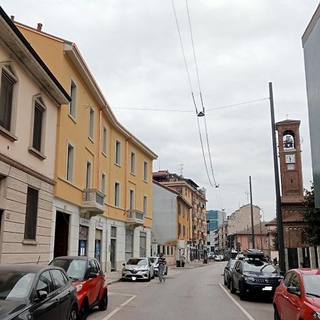 Meneghina House Lägenhet Milano Exteriör bild